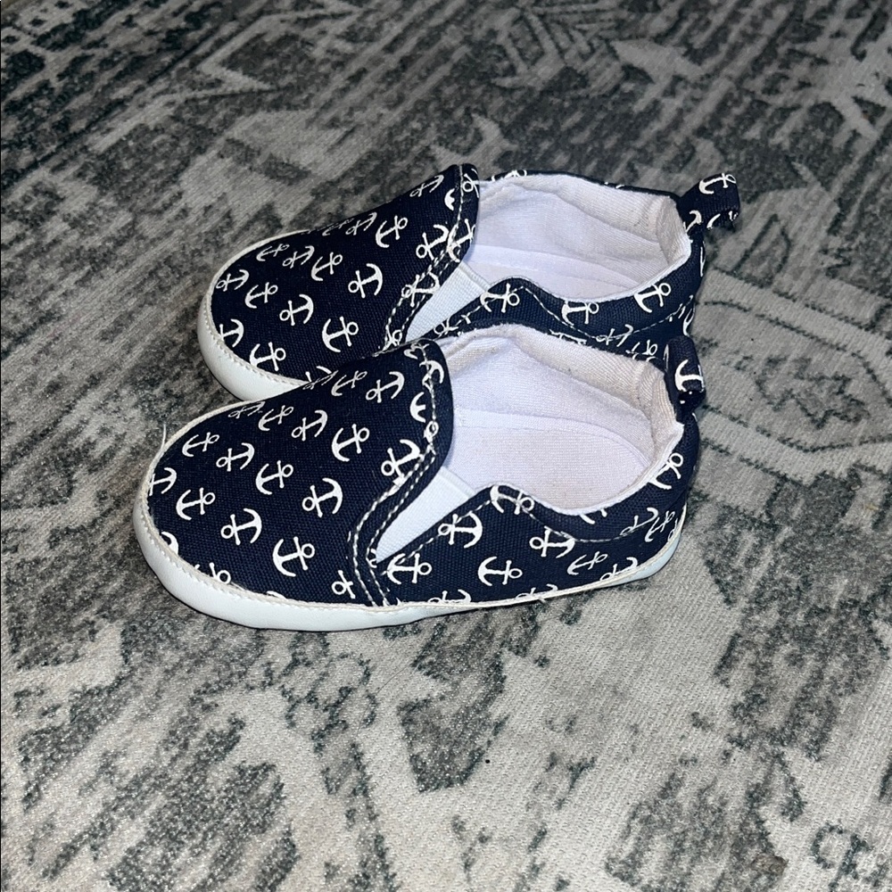 Tommy Bahama baby Navy Anchor Print Kids Shoes size 6-12 months